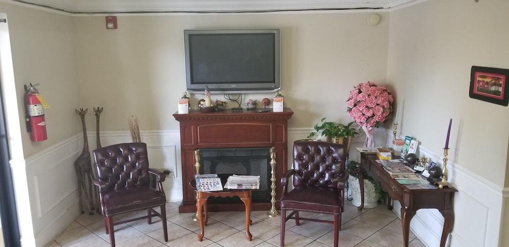 Oyo Hotel Rome Ga Historic District 외부 사진