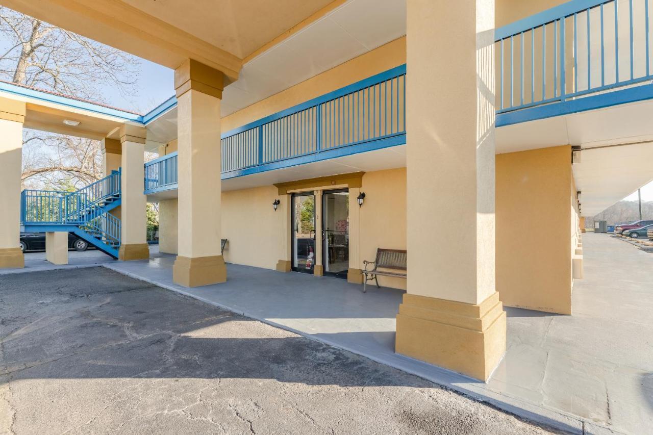 Oyo Hotel Rome Ga Historic District 외부 사진